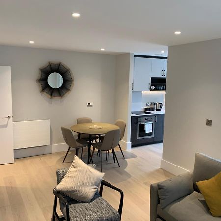 Heathrow North Apartments By Charles Hope Hounslow Extérieur photo